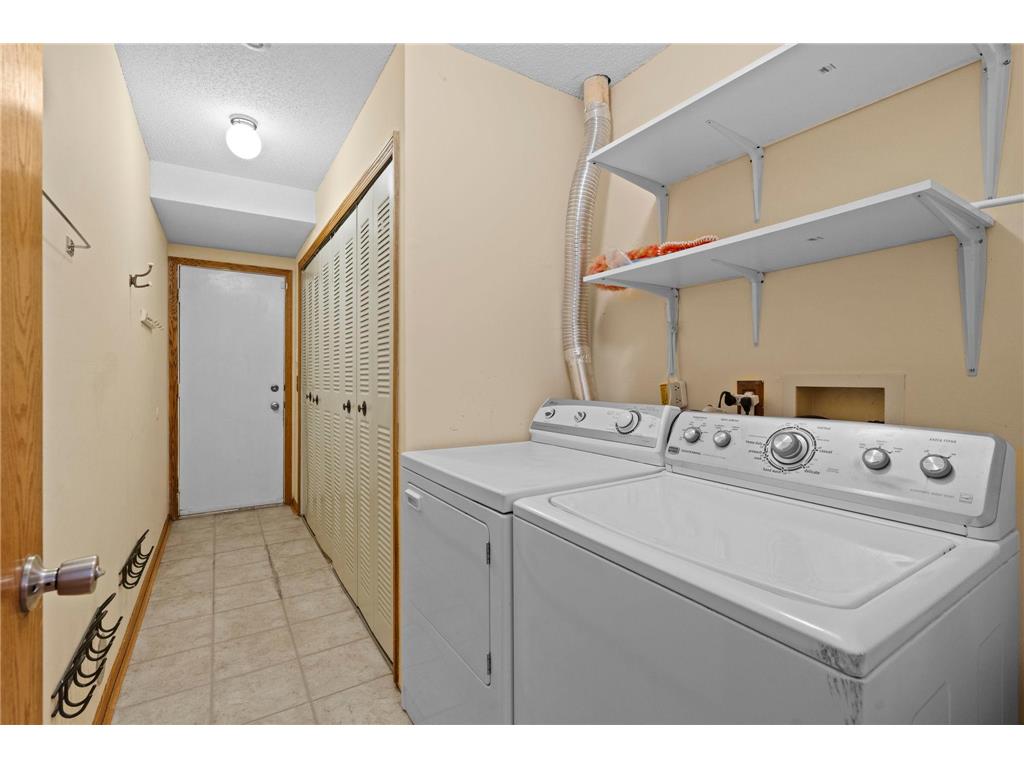 5304 Highpointe Terrace Bloomington MN 55437 7081456 image14