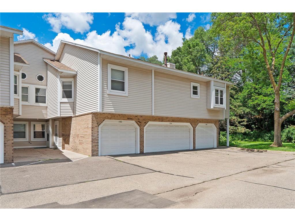 5304 Highpointe Terrace Bloomington MN 55437 7081456 image3