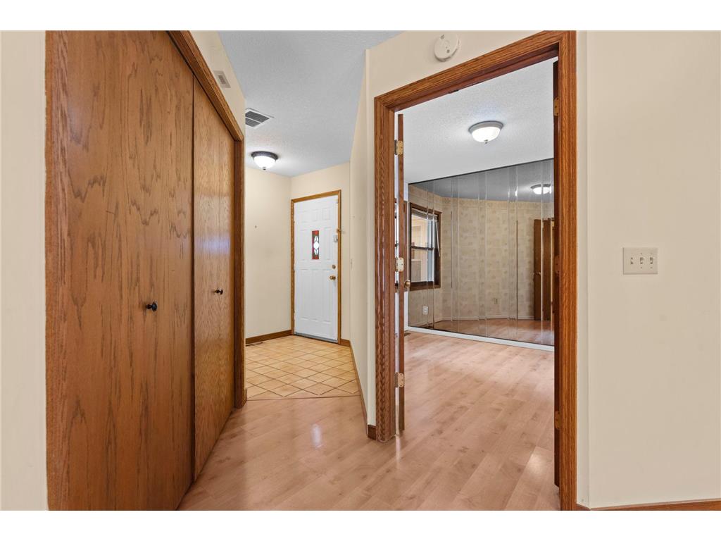 5304 Highpointe Terrace Bloomington MN 55437 7081456 image7