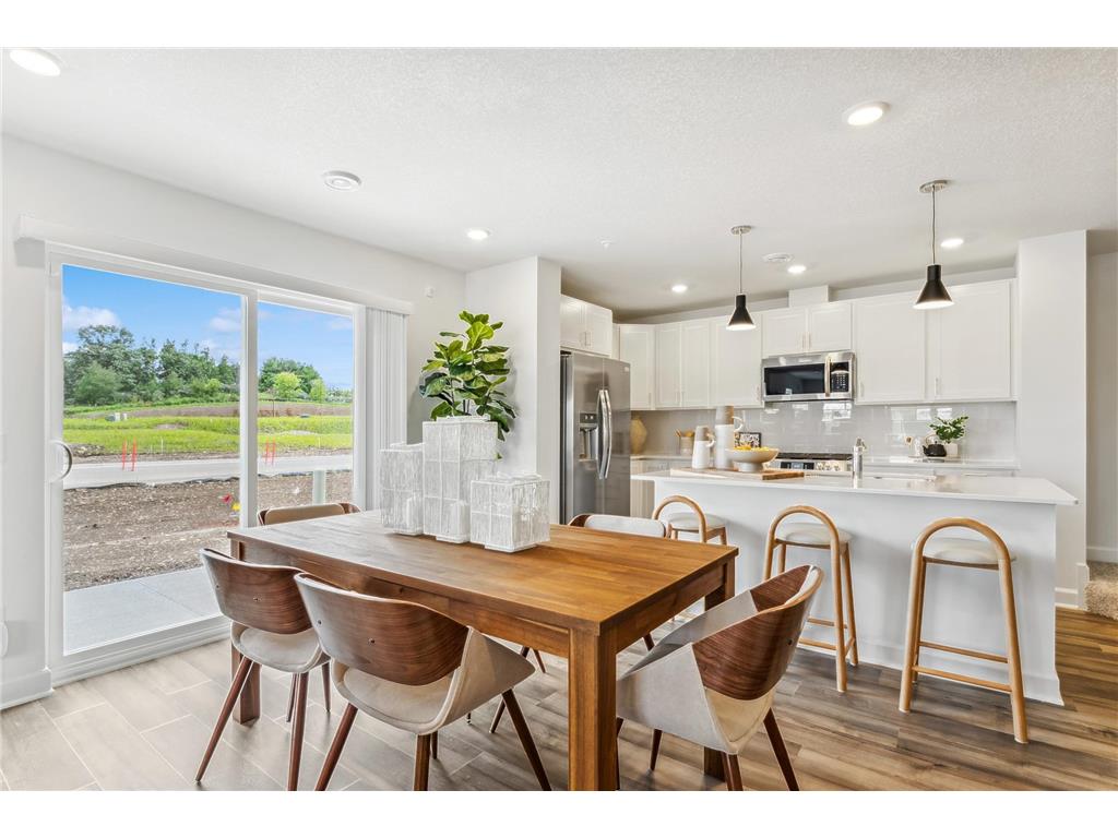 5305 Long Pointe Pass Woodbury MN 55129 7019983 image4