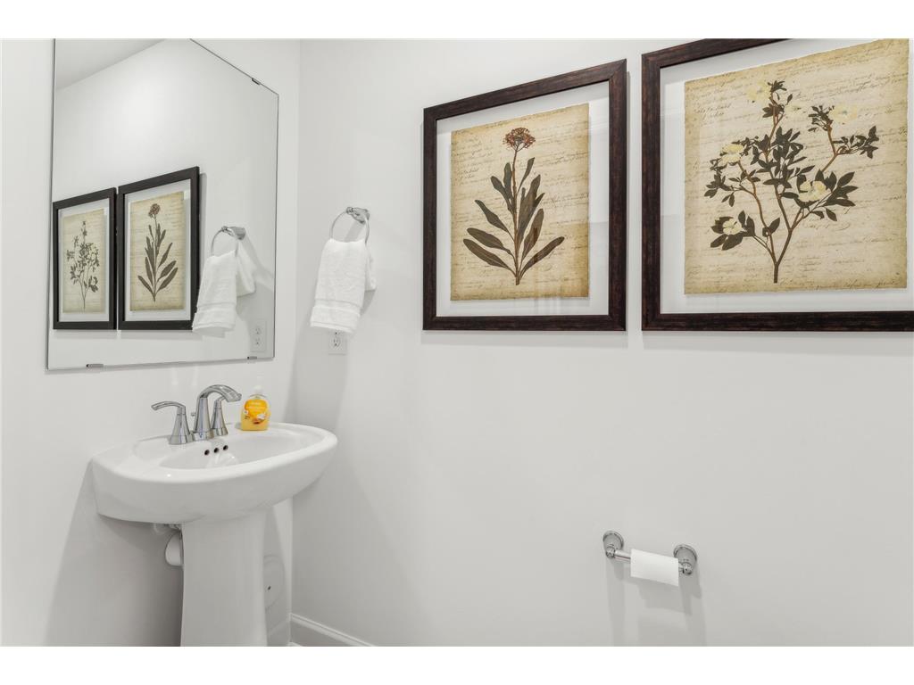 5305 Long Pointe Pass Woodbury MN 55129 7019983 image7