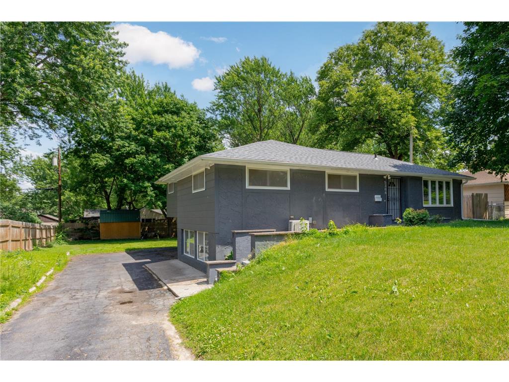 5306 Pennsylvania Avenue N New Hope MN 55428 7040421 image29