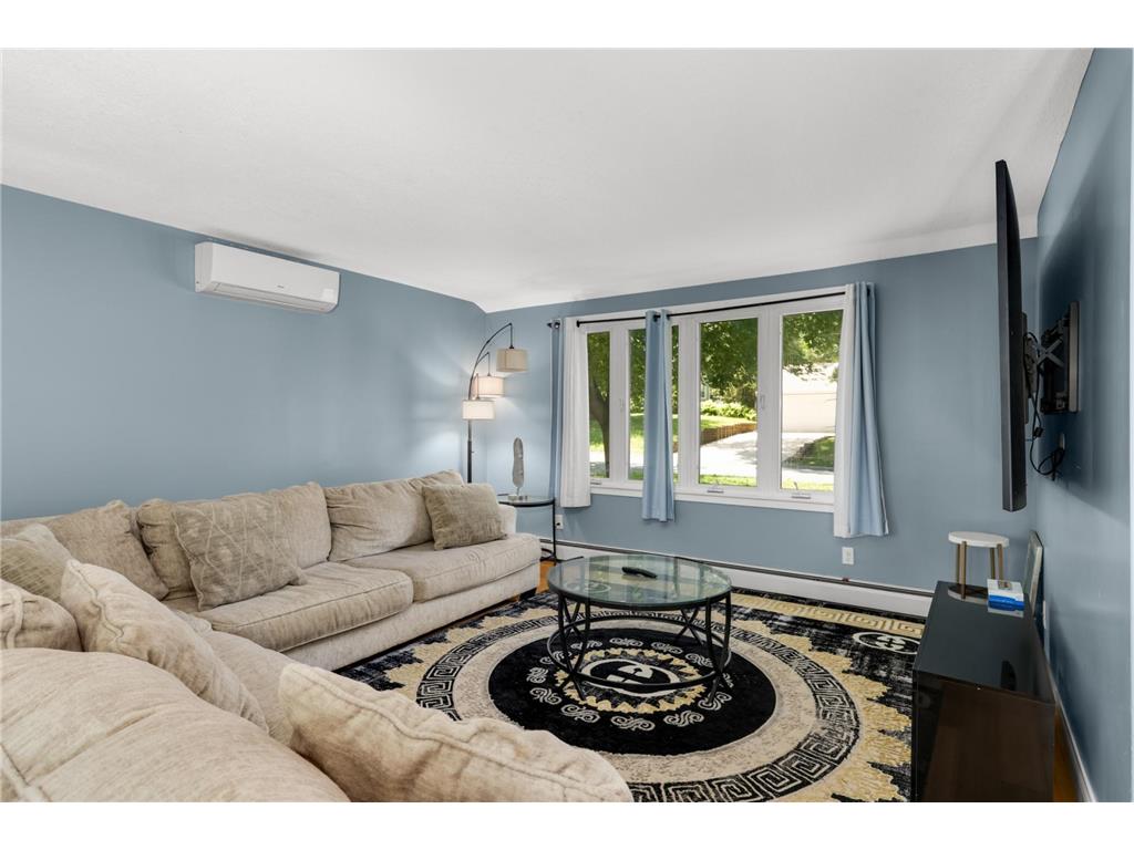 5306 Pennsylvania Avenue N New Hope MN 55428 7040421 image5