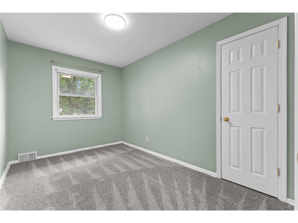 5306 Quebec Avenue N New Hope MN 55428 7049890 image17