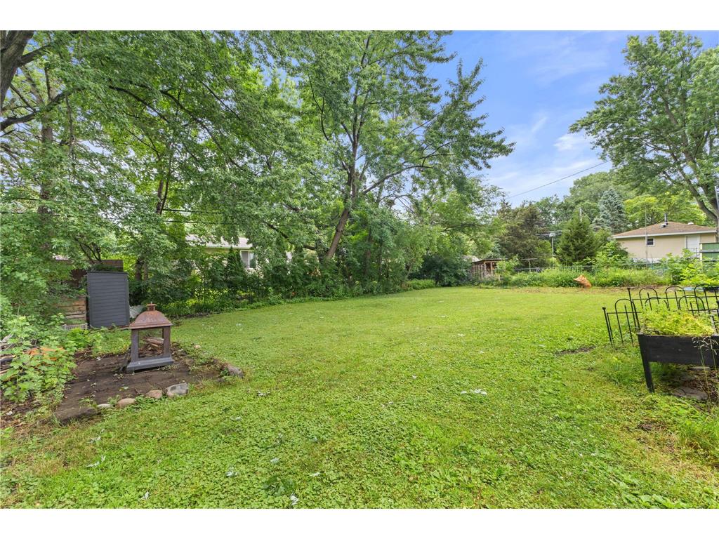 5306 Quebec Avenue N New Hope MN 55428 7049890 image40