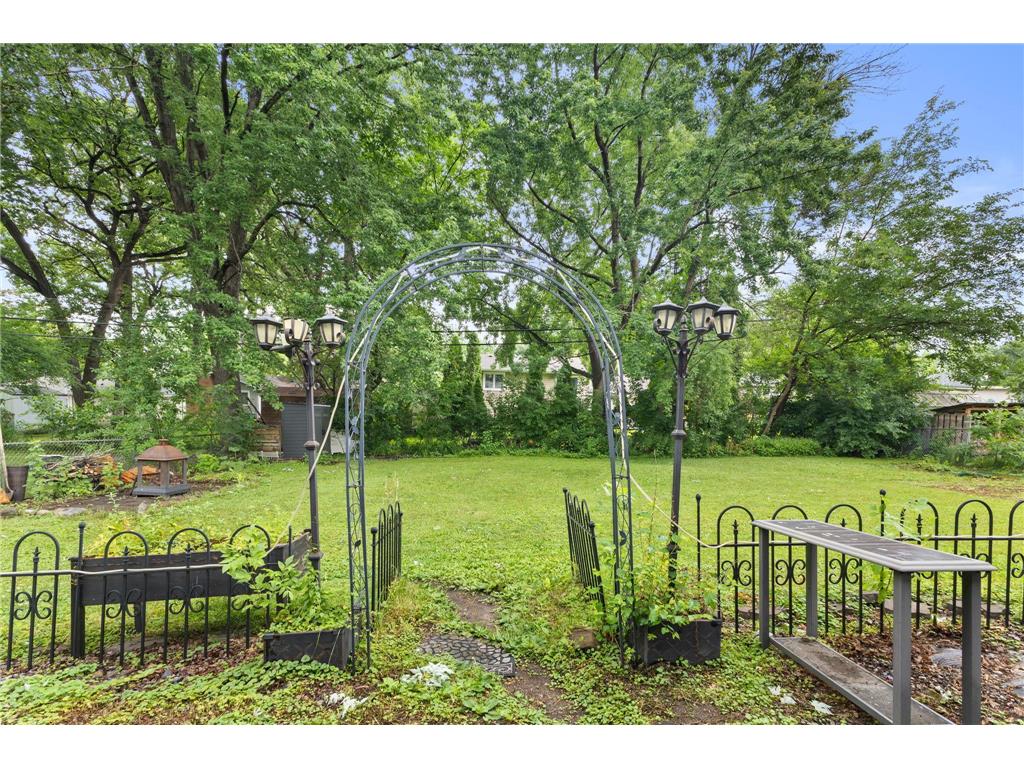 5306 Quebec Avenue N New Hope MN 55428 7049890 image44