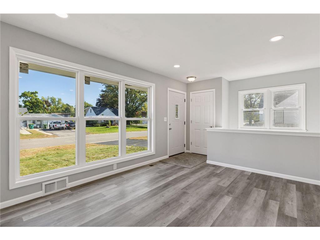 5307 Jersey Avenue N Crystal MN 55428 6802480 image5