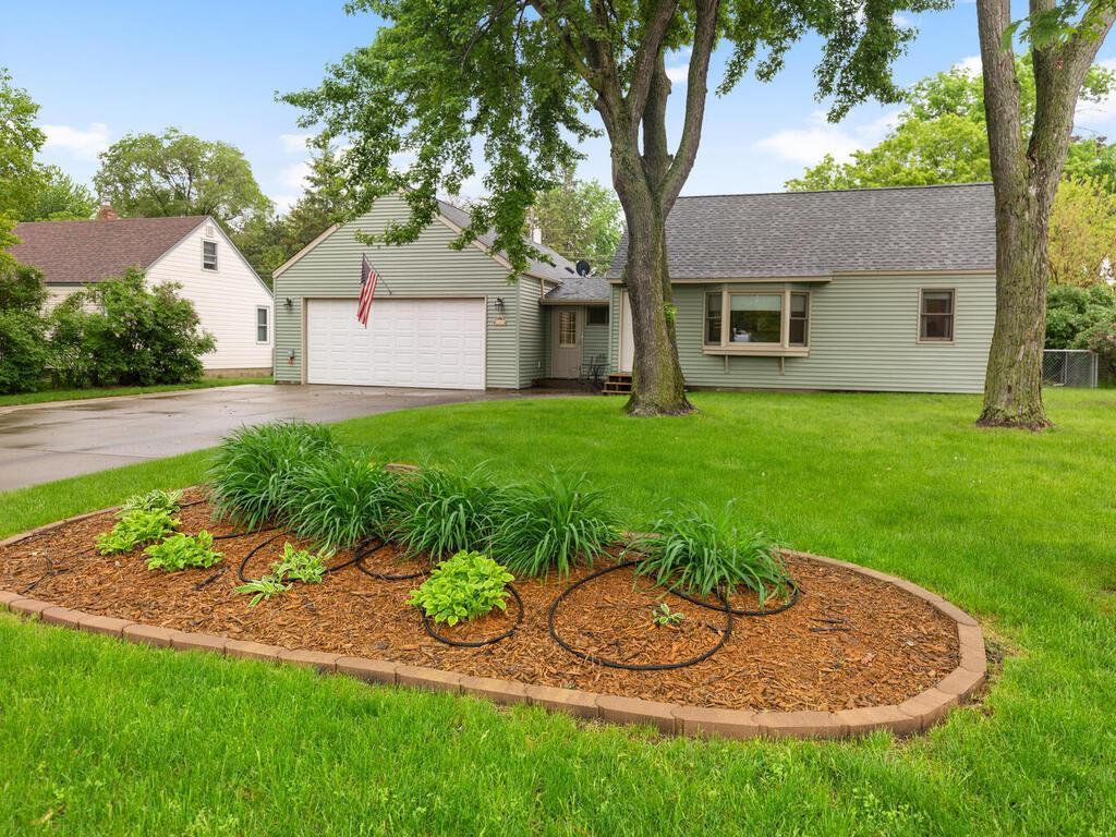 5308 Saint Stephens Street Mounds View MN 55112 6491149 image1