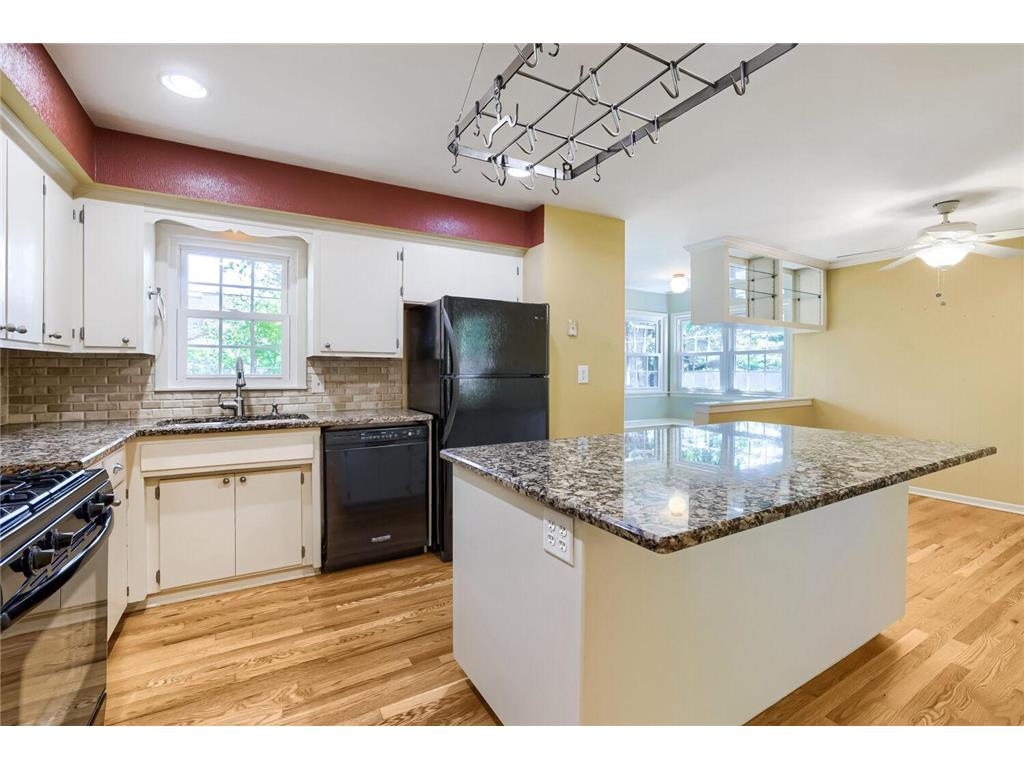 5309 Bernard Avenue N Crystal MN 55429 7078327 image10