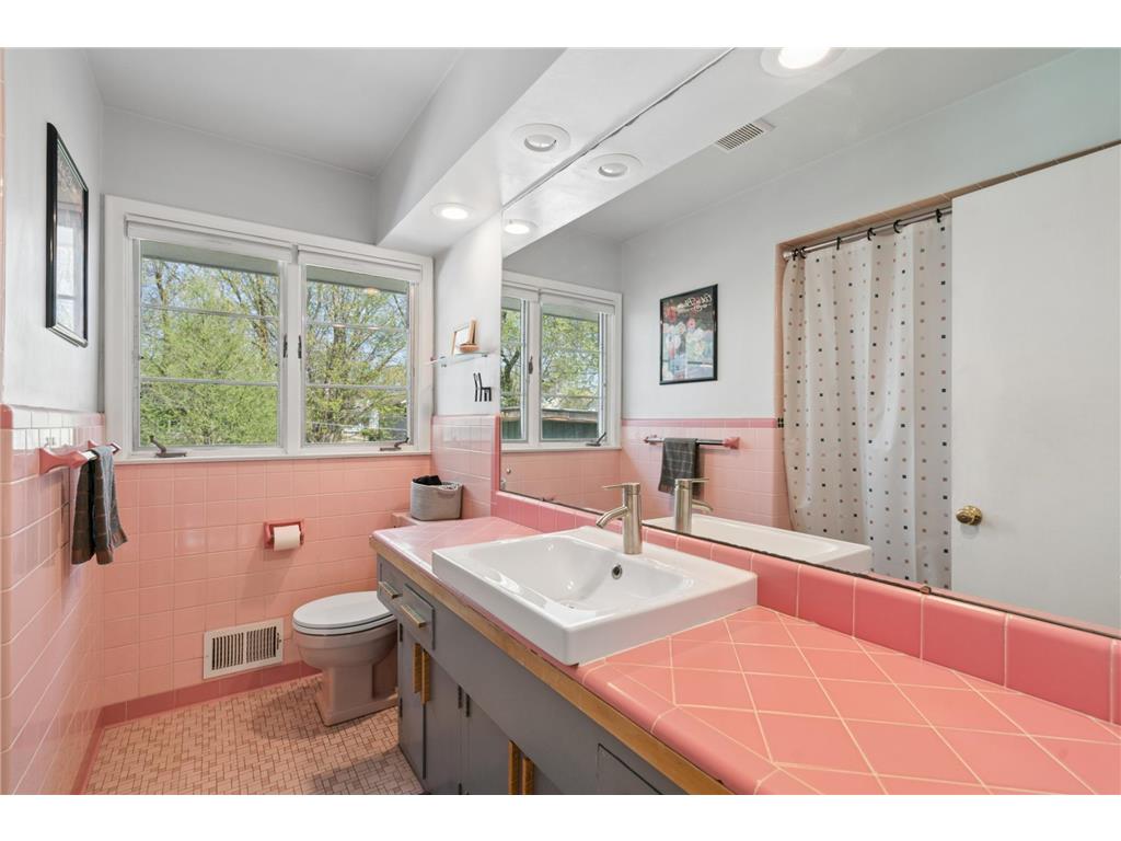 5309 Newton Avenue S Minneapolis MN 55419 7063381 image28
