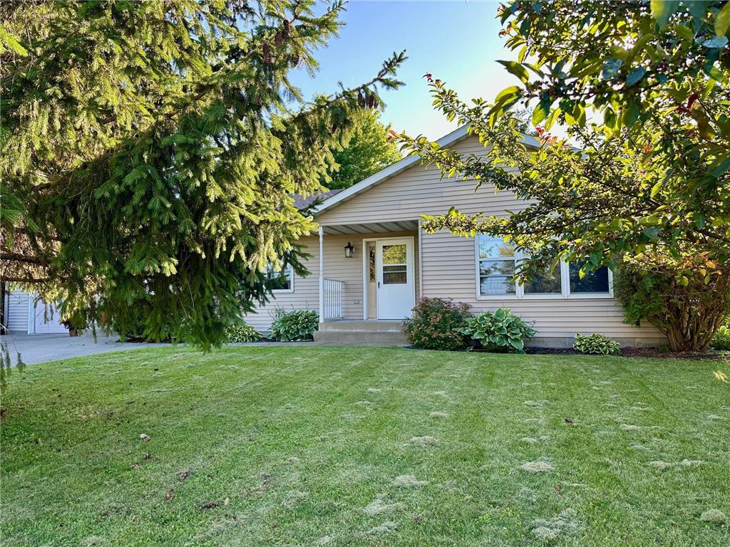 531 4th Street Holdingford MN 56340 6562318 image1