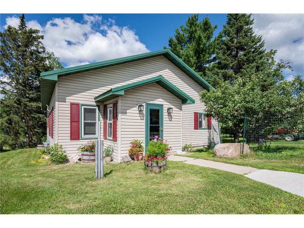 531 4th Street SE Deer River MN 56636 6484381 image1