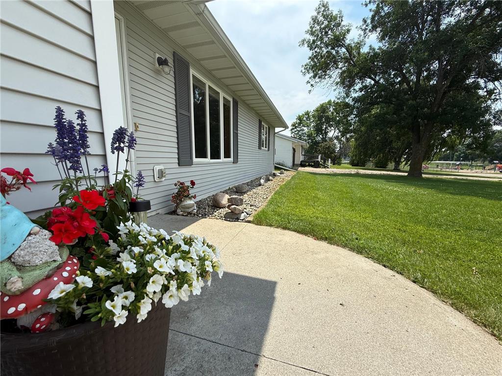 531 6th Street Audubon MN 56511 7100096 image1