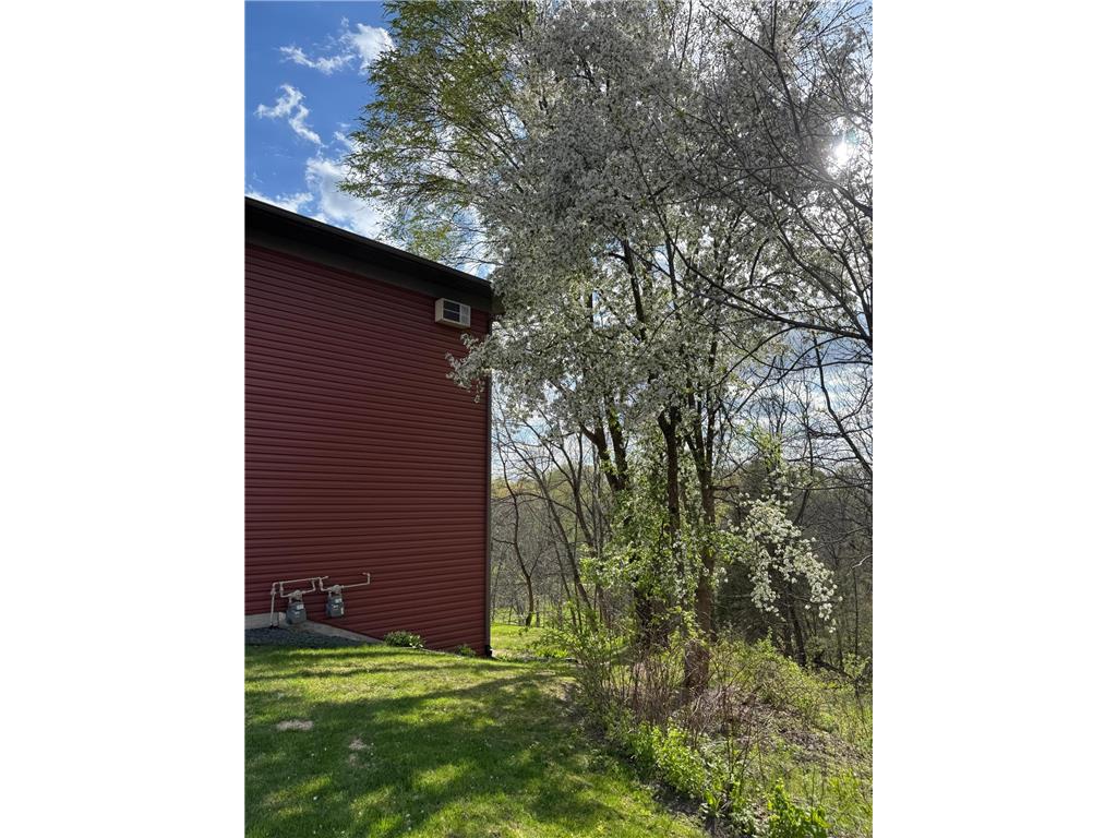 531 Hunter Hill Road Hudson WI 54016 7076591 image37
