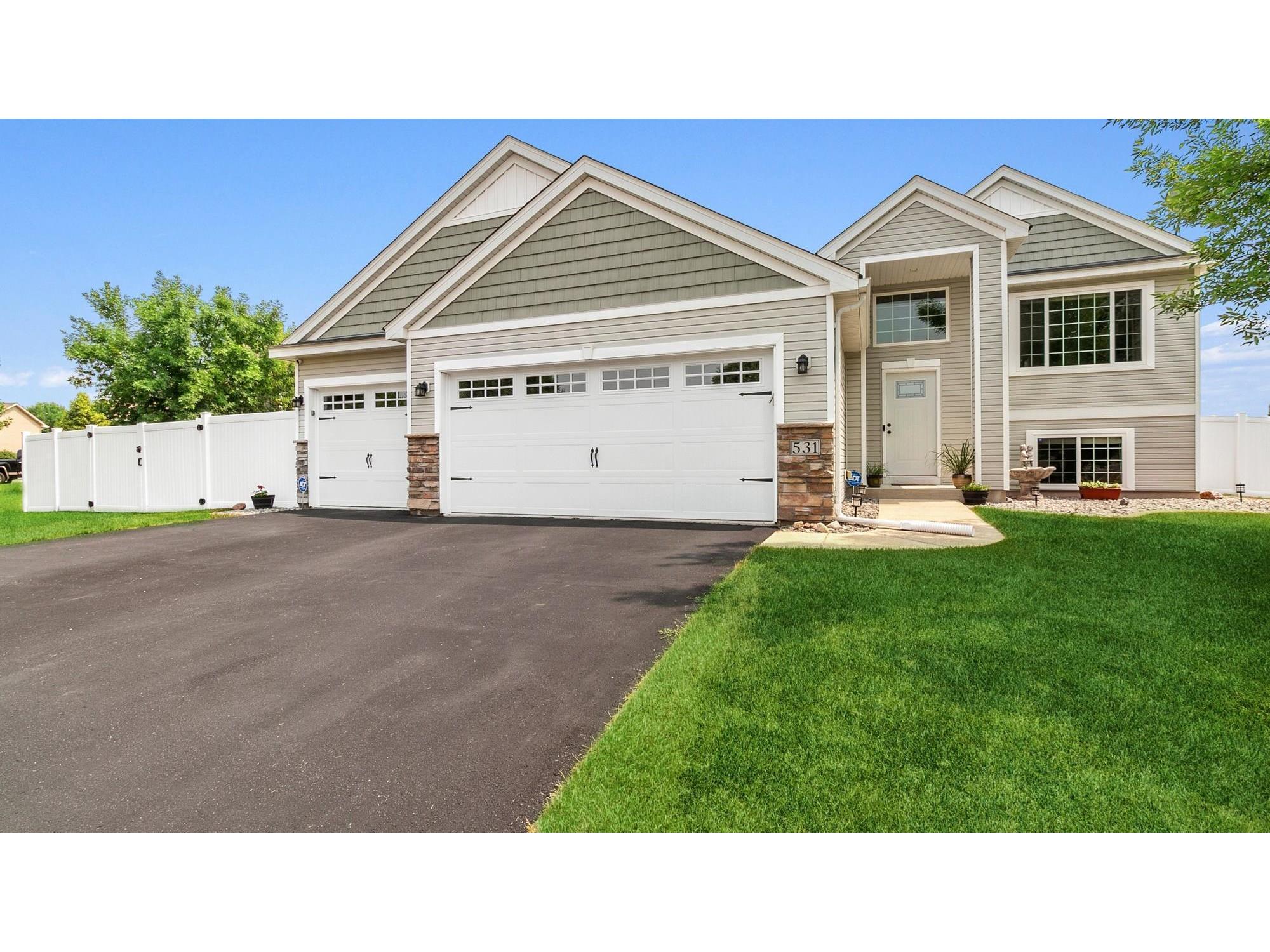 531 Knollwood Street W, Annandale, MN 55302 MLS 6028739 Edina Realty