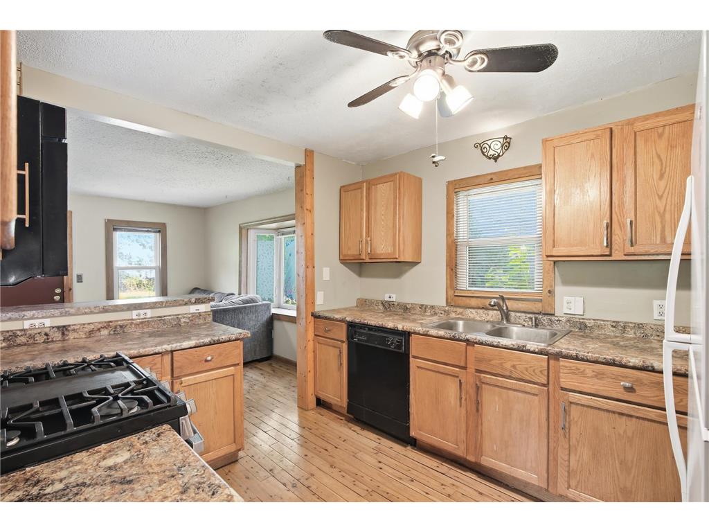 5311 Knox Avenue N Brooklyn Center MN 55430 7100236 image10