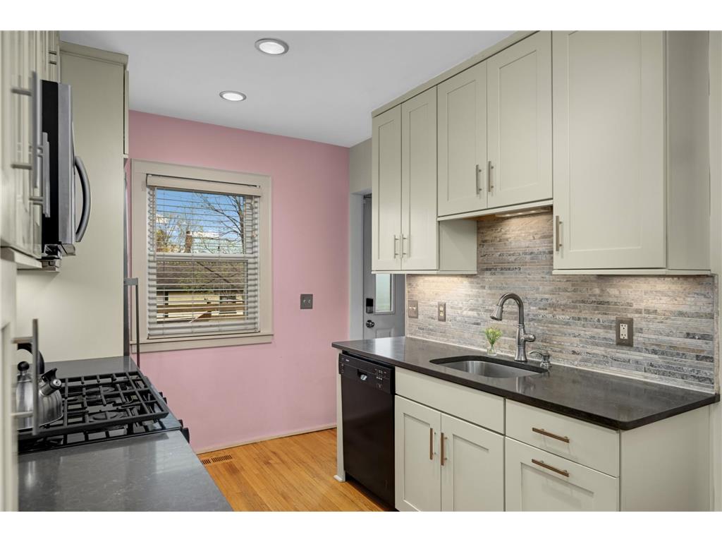 5312 14th Avenue S Minneapolis MN 55417 7022346 image14