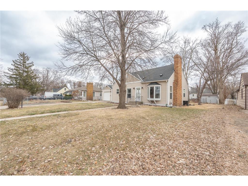 5312 Lilac Drive N Brooklyn Center MN 55430 7037439 image3