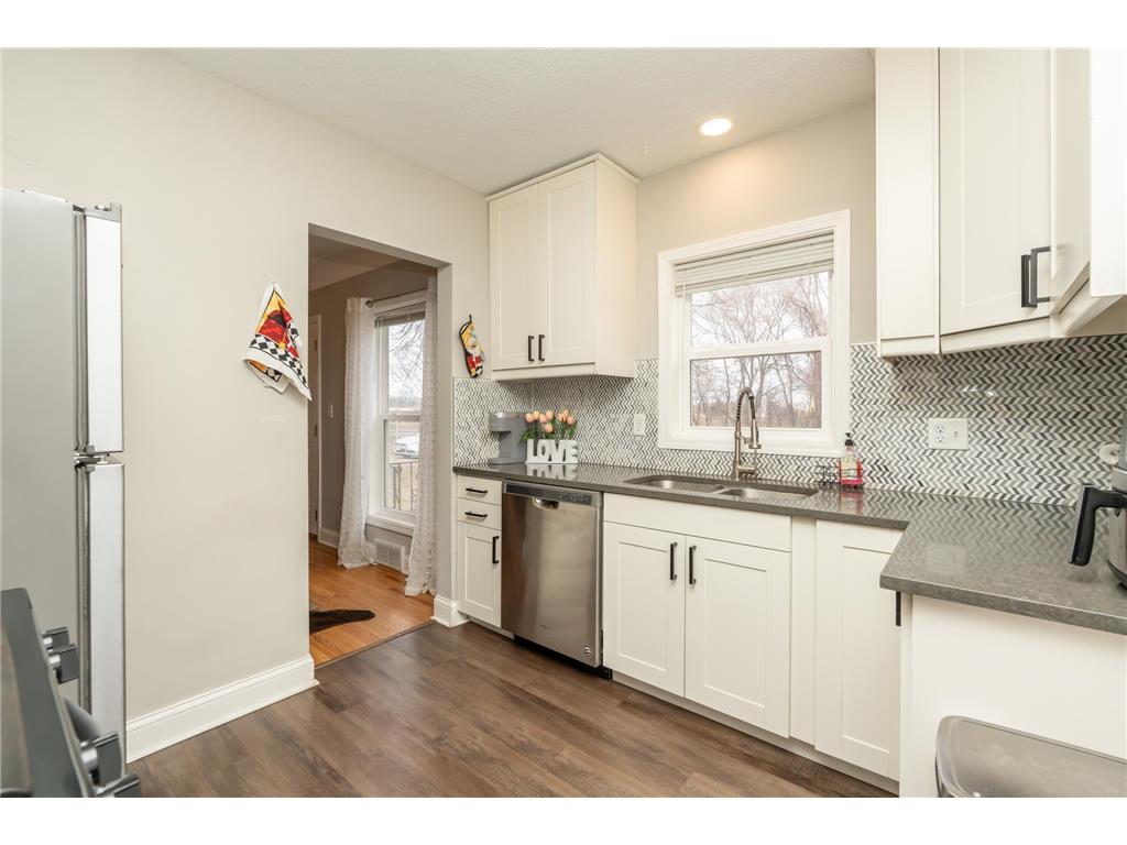 5312 Lilac Drive N Brooklyn Center MN 55430 7037439 image8