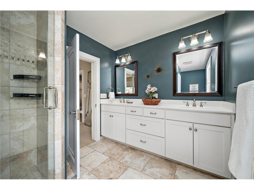 5315 Abbott Avenue S Minneapolis MN 55410 7072130 image17