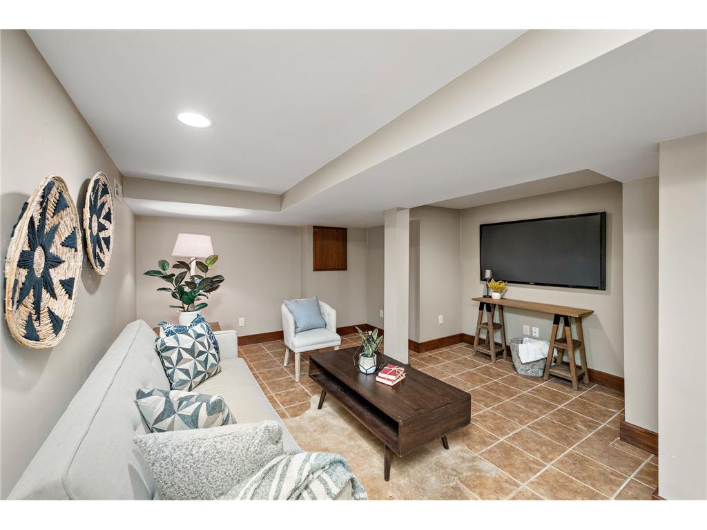 5315 Abbott Avenue S Minneapolis MN 55410 7072130 image21
