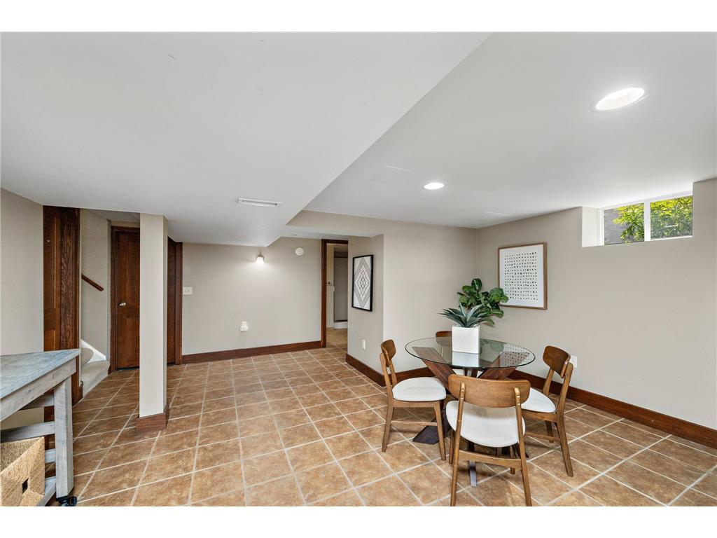 5315 Abbott Avenue S Minneapolis MN 55410 7072130 image22
