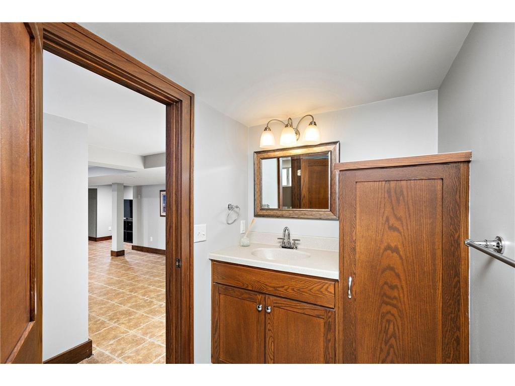 5315 Abbott Avenue S Minneapolis MN 55410 7072130 image24