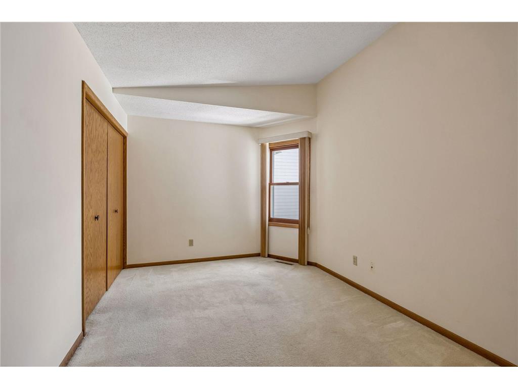 5317 Highpointe Terrace Bloomington MN 55437 7093545 image20