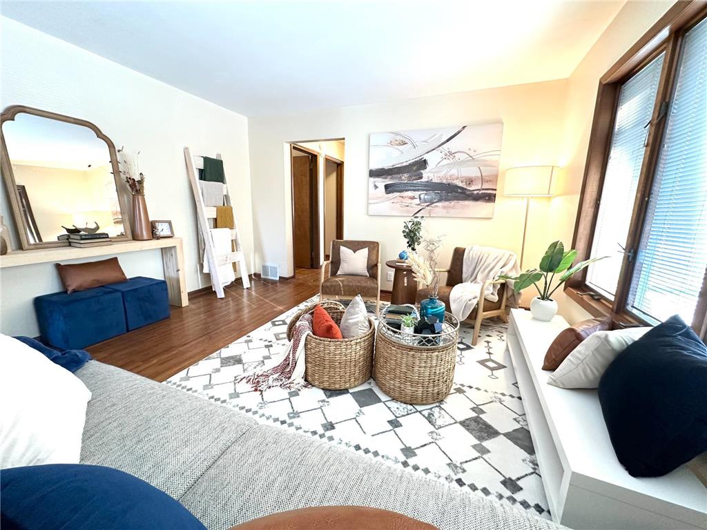 5318 Howe Lane Brooklyn Center MN 55429 6491365 image1