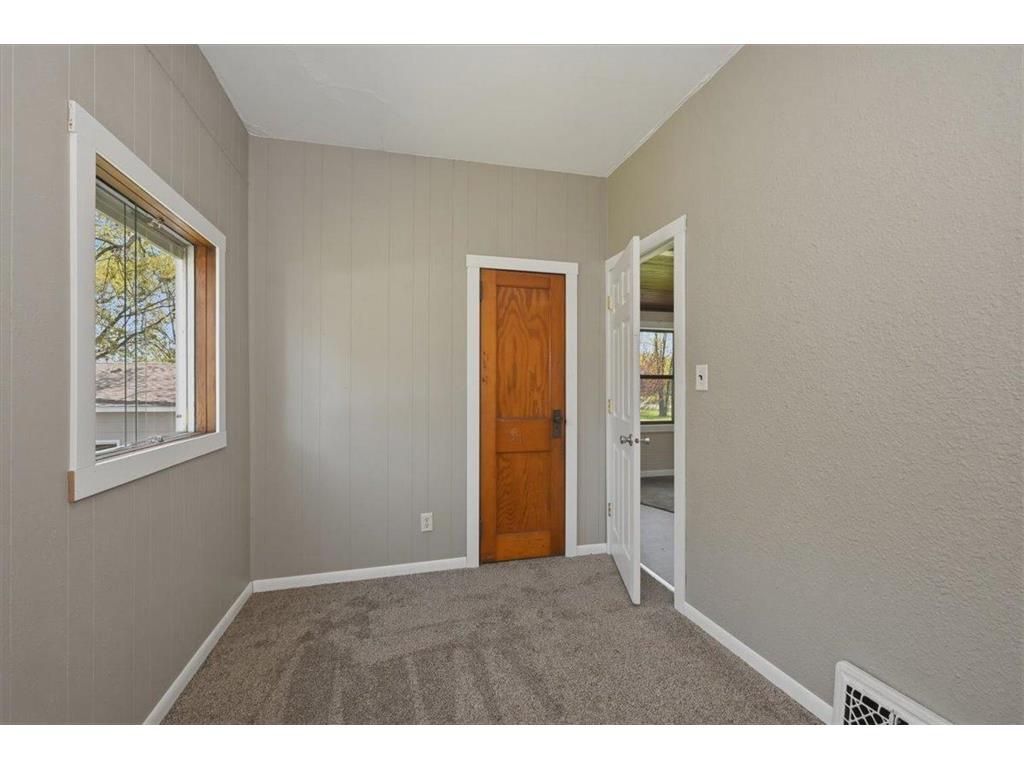 5319 E 3rd Street Superior WI 54880 7085933 image13