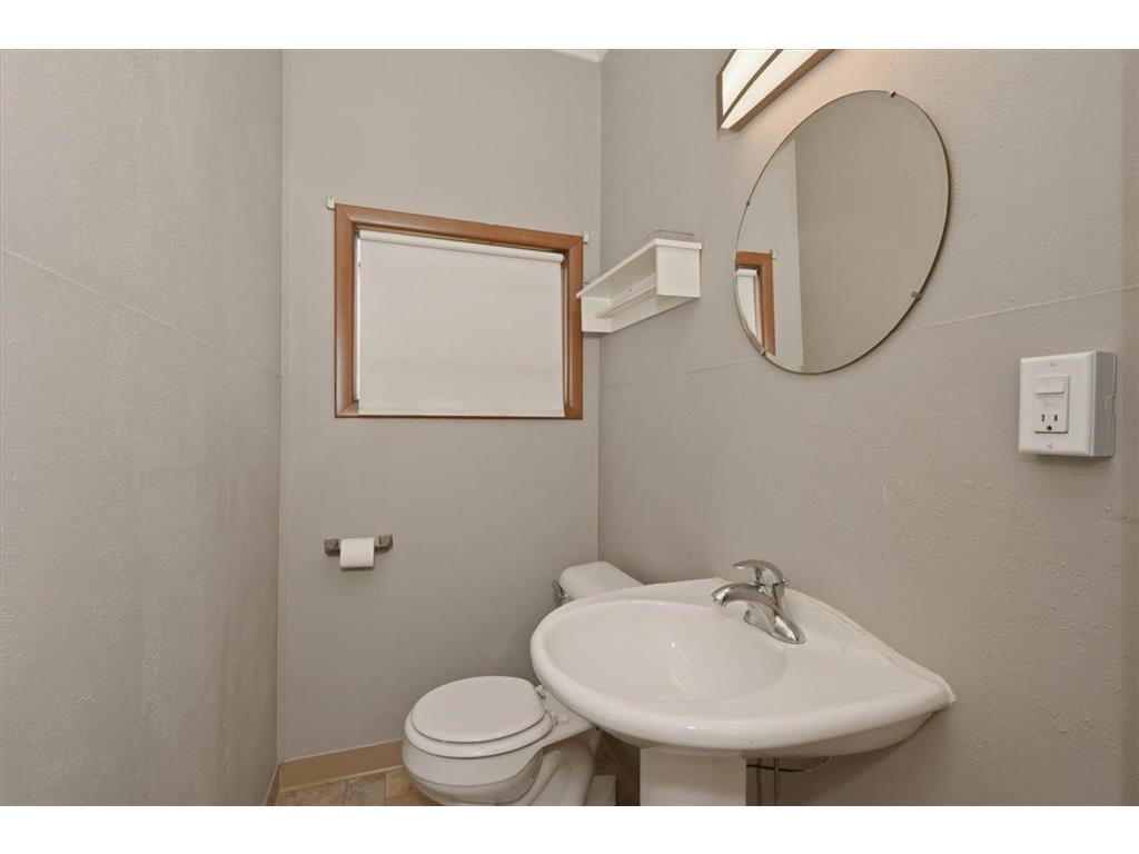 5319 E 3rd Street Superior WI 54880 7085933 image16