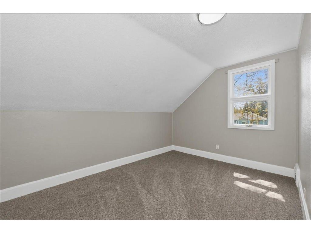 5319 E 3rd Street Superior WI 54880 7085933 image28