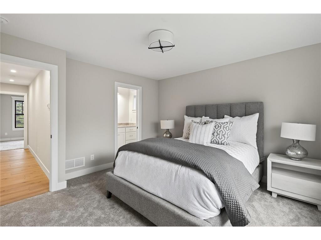 5319 Glenwood Avenue Golden Valley MN 55422 7018725 image20