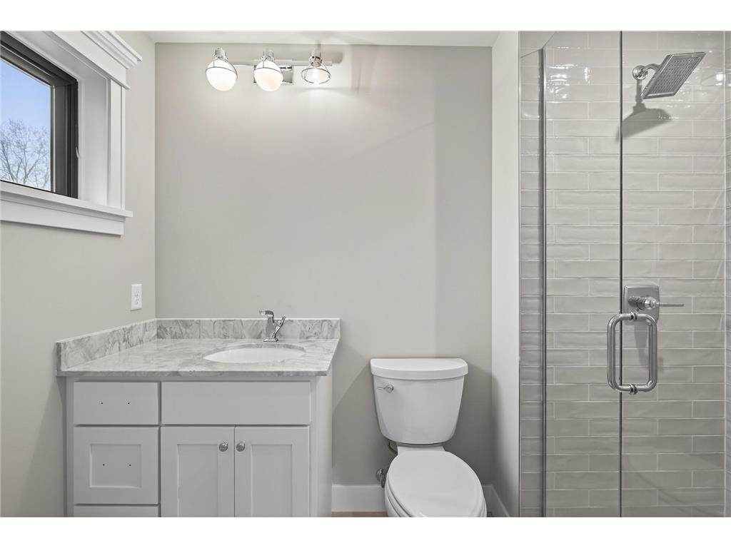 5319 Glenwood Avenue Golden Valley MN 55422 7018725 image23