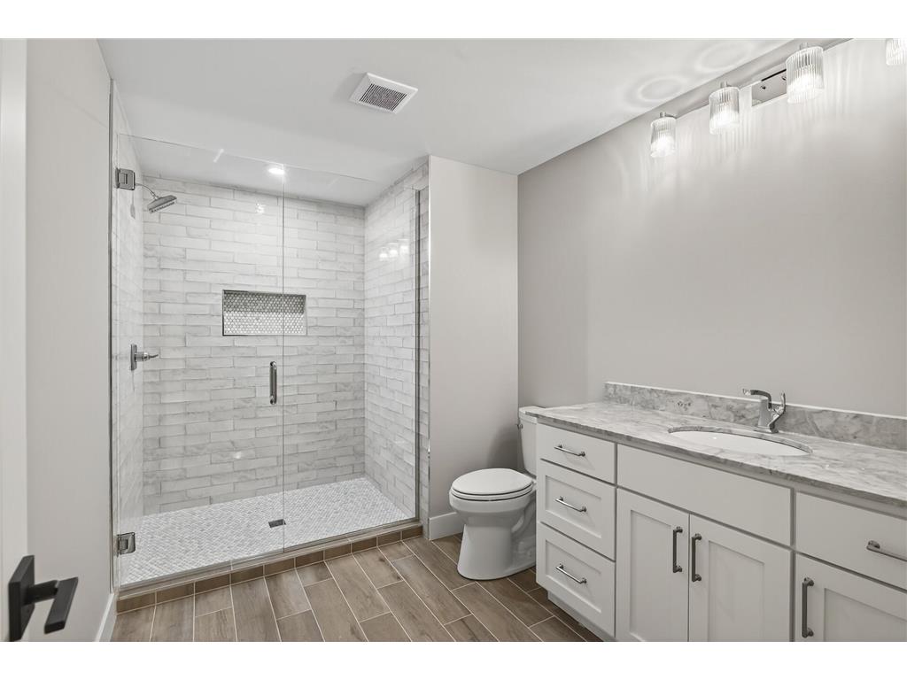 5319 Glenwood Avenue Golden Valley MN 55422 7018725 image27