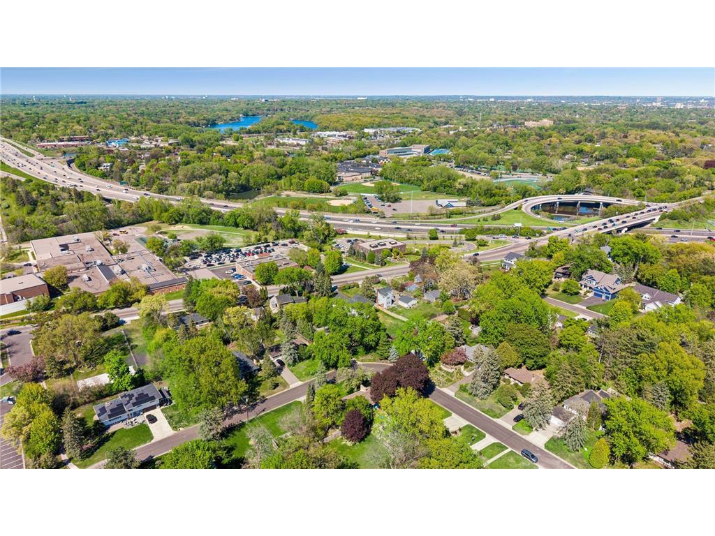 5319 Glenwood Avenue Golden Valley MN 55422 7075537 image4