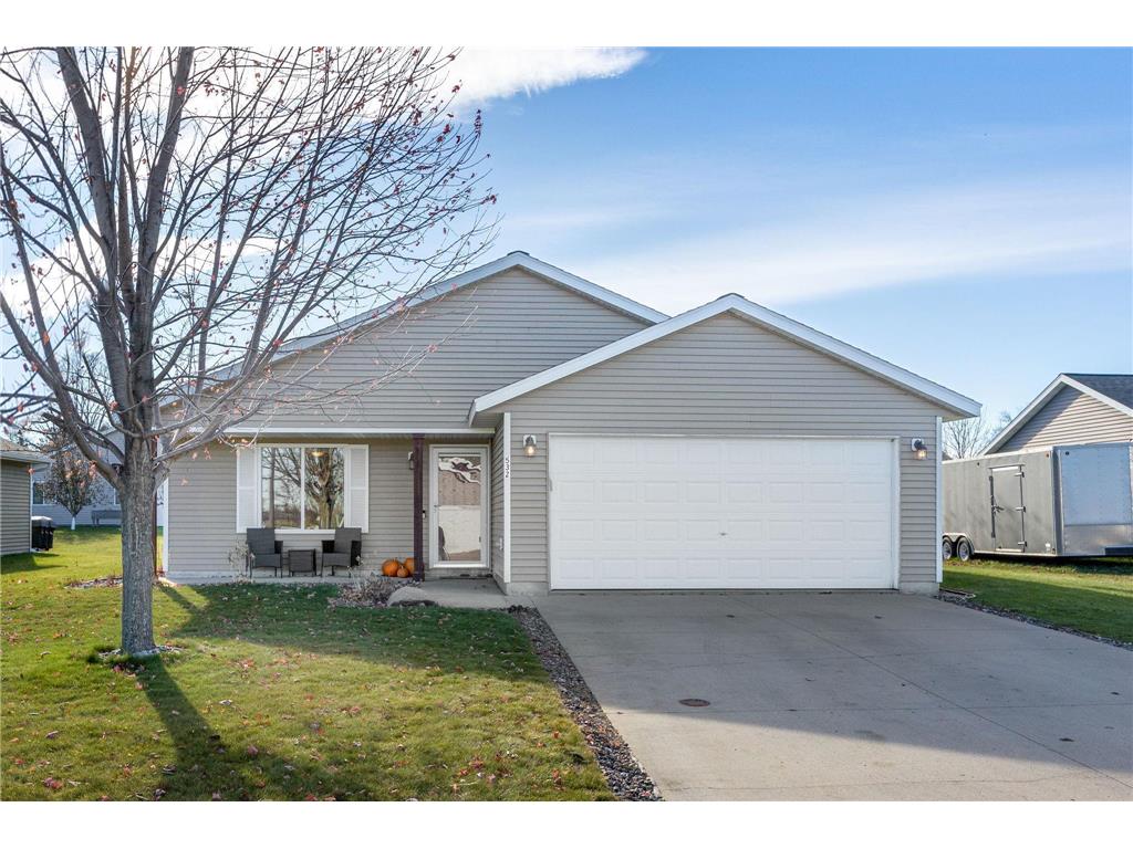 532 Coleman Avenue E Eden Valley MN 55329 6454725 image1