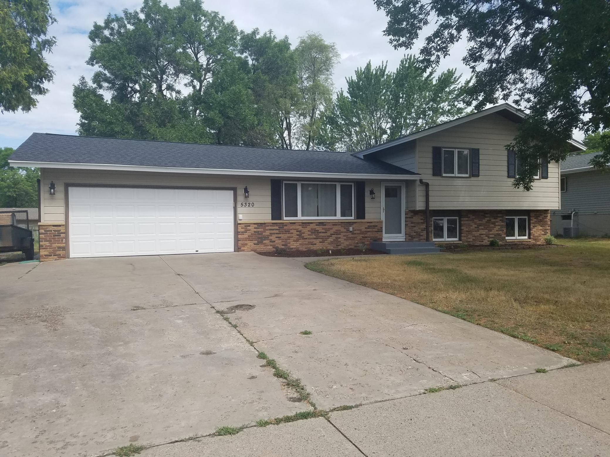 5320 Brookdale Drive N, Brooklyn Park, MN 55443 MLS 6015224 Edina