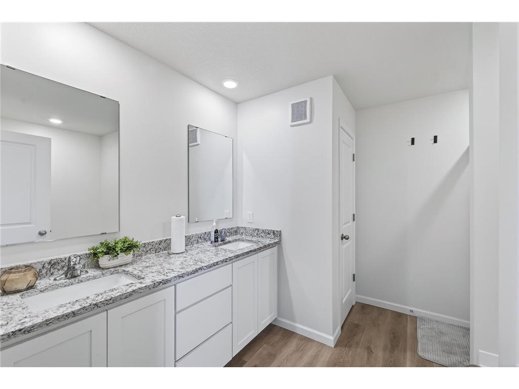 5323 397th Street North Branch MN 55056 7019051 image18