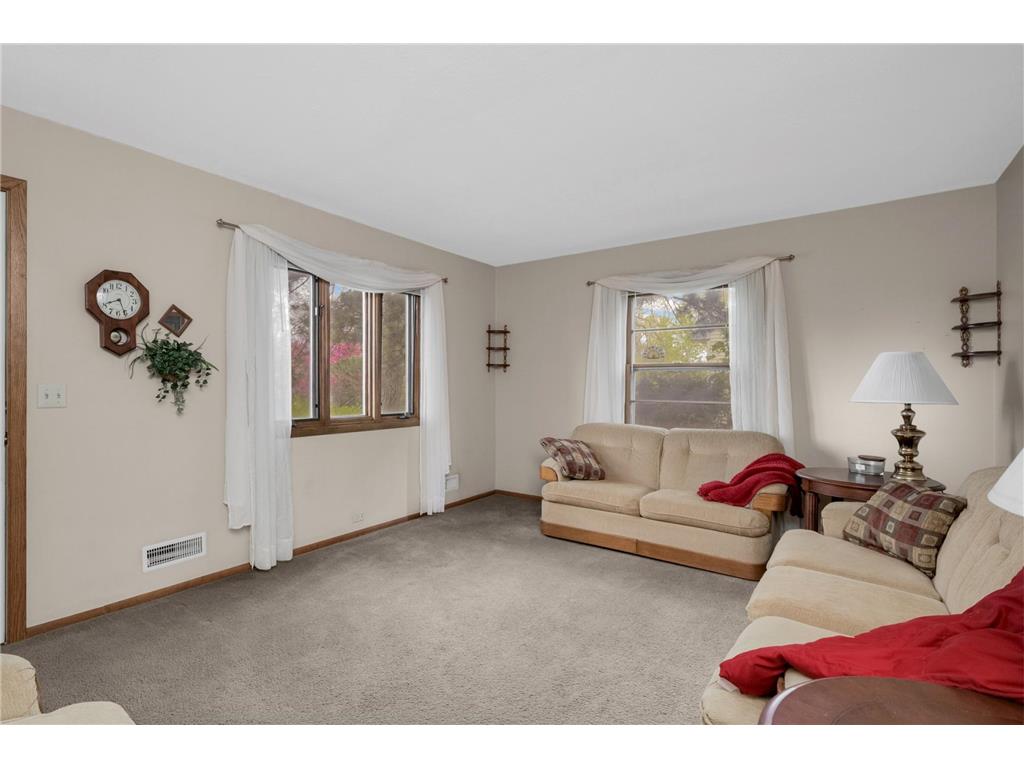 5323 6th Street NE Fridley MN 55421 7066410 image2