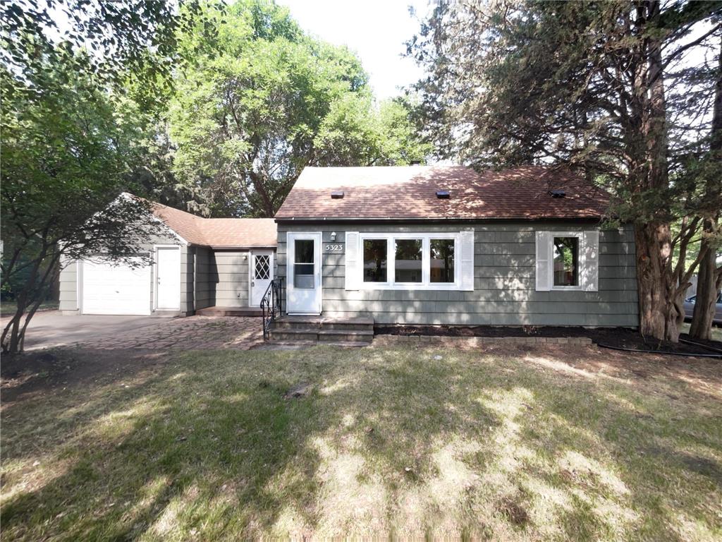5323 Raymond Avenue Mounds View MN 55112 6395668 image1
