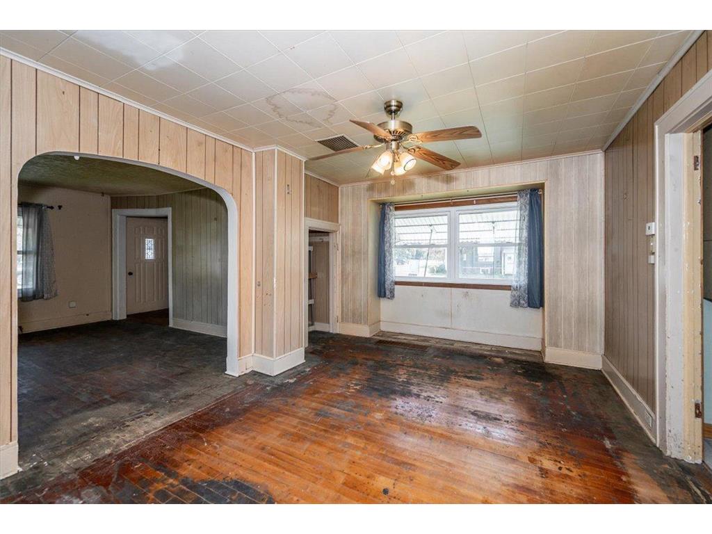 5323 Tower Avenue Superior WI 54880 6799916 image10