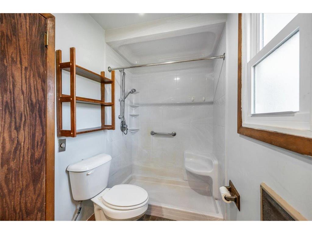 5323 Tower Avenue Superior WI 54880 6799916 image9