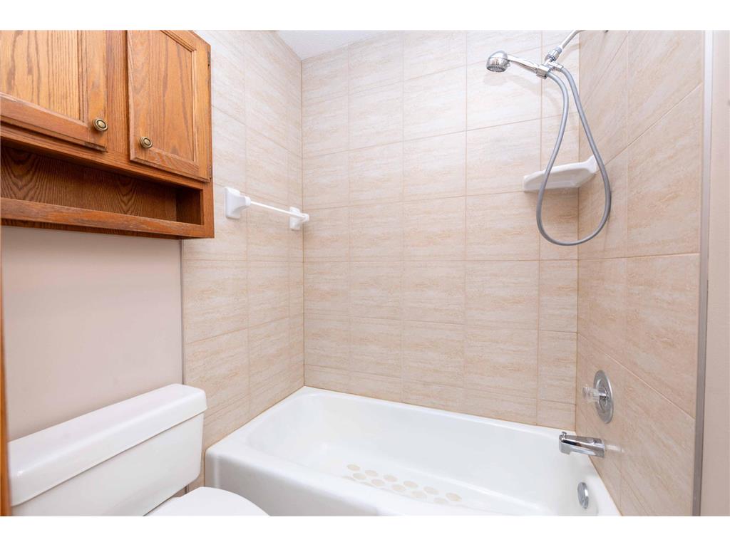 5324 Highpointe Drive Bloomington MN 55437 6818677 image10