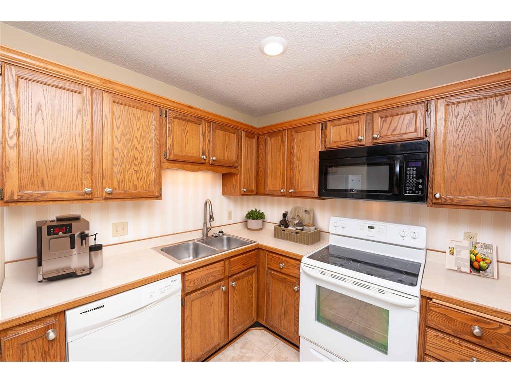 5324 Highpointe Drive Bloomington MN 55437 6818677 image6