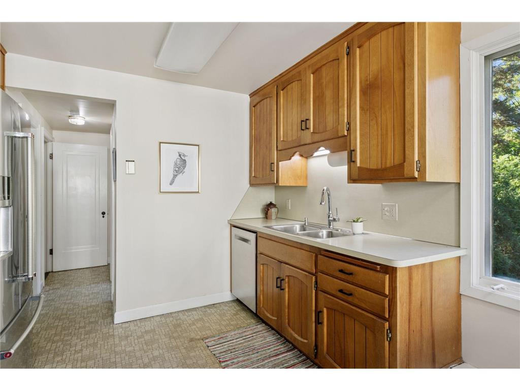 5324 Russell Avenue S Minneapolis MN 55410 - Minnehaha Creek 6794318 image24