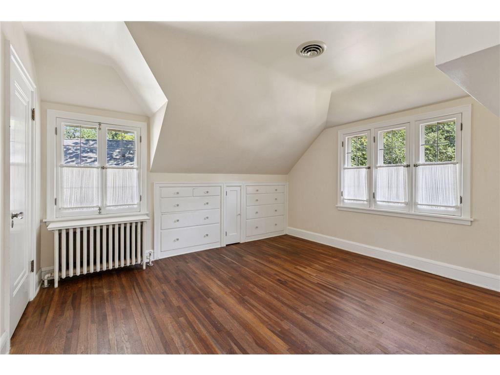 5324 Russell Avenue S Minneapolis MN 55410 - Minnehaha Creek 6794318 image32