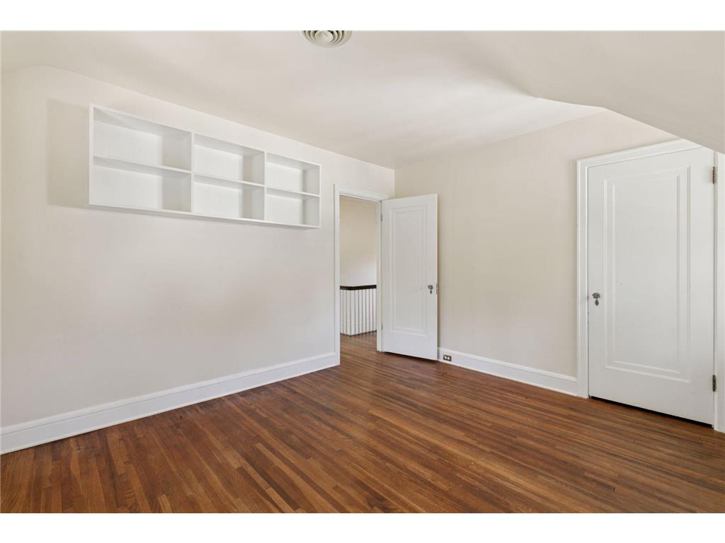 5324 Russell Avenue S Minneapolis MN 55410 - Minnehaha Creek 6794318 image33