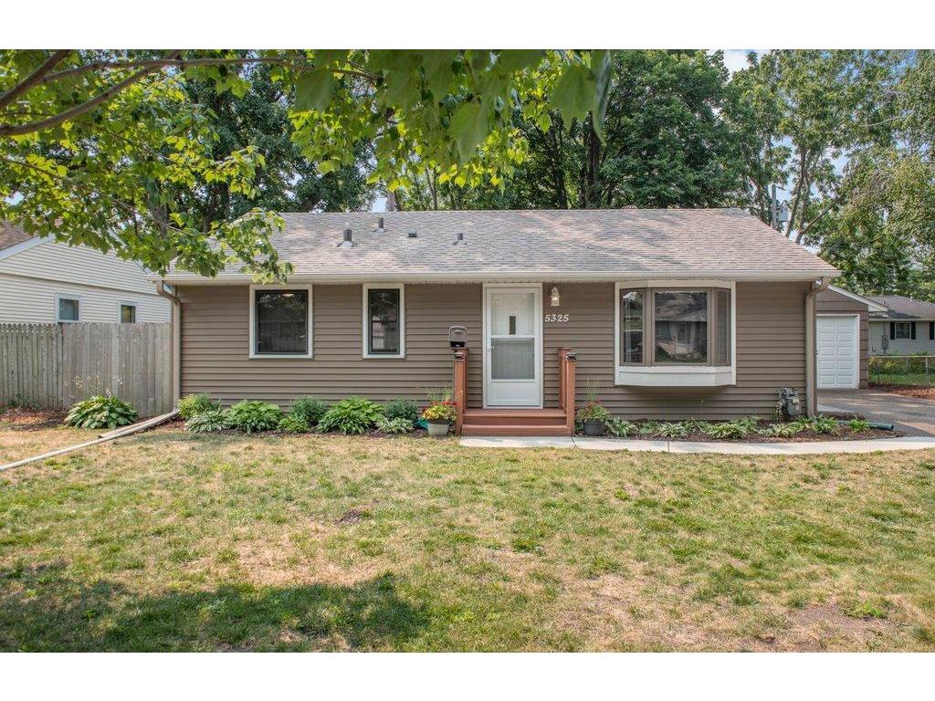 5325 48th Avenue N Crystal MN 55429 6403722 image1