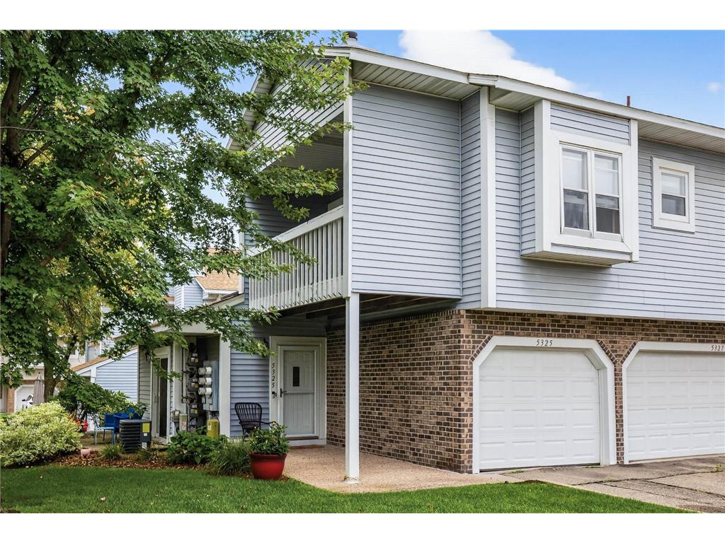 5325 Highpointe Terrace Bloomington MN 55437 6779760 image1